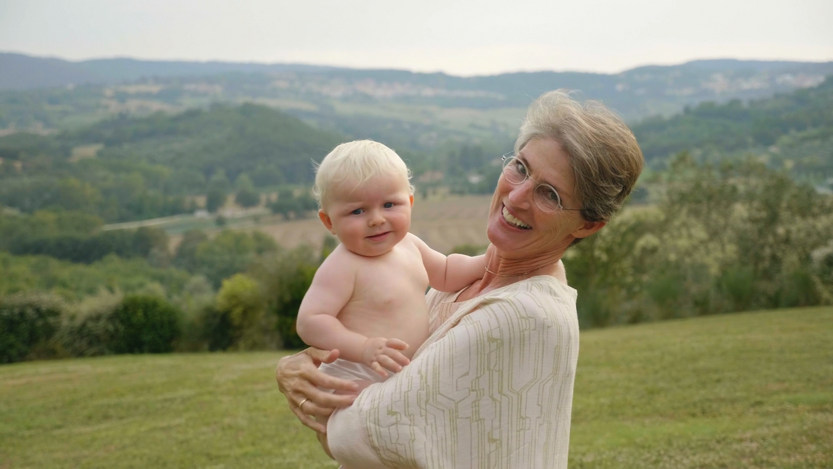 The Importance of Support During the Early Months of Parenthood