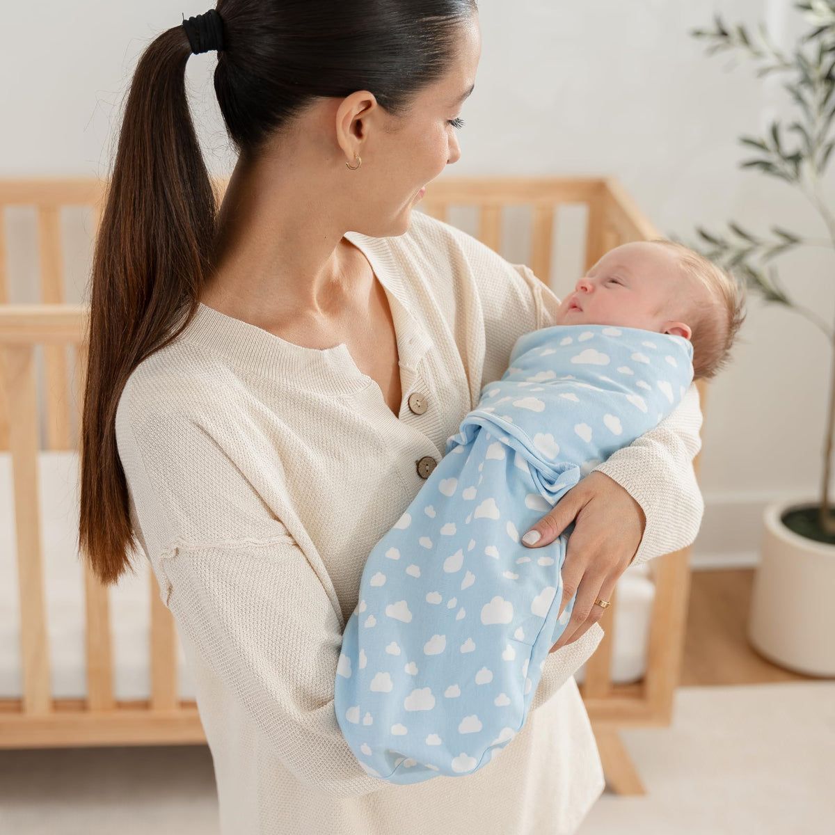 Comfy Cubs 3-Pack Easy Velcro Baby Swaddle Blankets